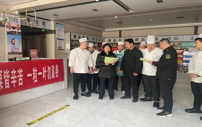 龍港所開展“厲行節約、反對浪費”文明宣傳活動，服務糧食市場管理